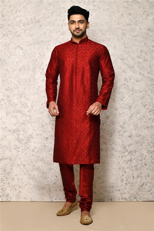https://media.vinhemfashion.com/Images/RajsahiVol5BVLS485P64J8XL2RF/image/designer